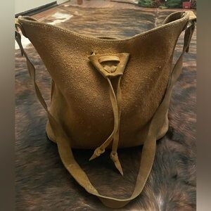 Selling a extremely loved suede bag